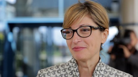 Захариева: Трябва да запазим споразумението с Турция за бежанците