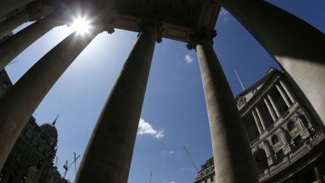 АЦБ запази лихвите без промяна, но се готви за увеличение през май