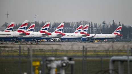 Летище "Хийтроу" отново е отворено и работи нормално