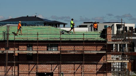 Азиатските инвеститори в имоти искат да продават въпреки края на лихвените повишения