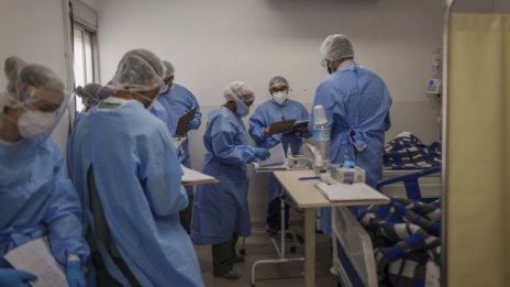 Новият враг пред медиците от предната линия: психотравмите 