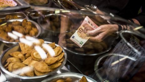 Предупредителен сигнал ли е продължаващото рали на еврото?