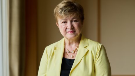 Кристалина Георгиева предупреди за по-широки рискове от ударите на САЩ срещу Иран