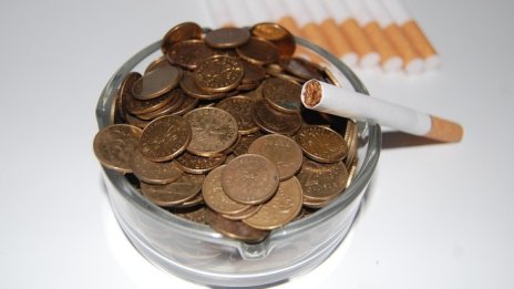 Депутатите приеха окончателно увеличението на акциза на цигарите