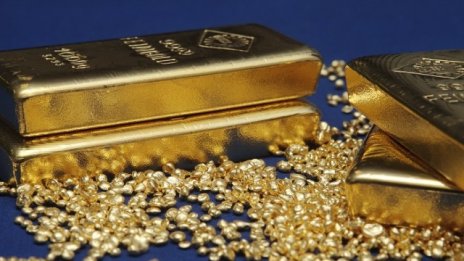 Златото поевтиня втора поредна седмица