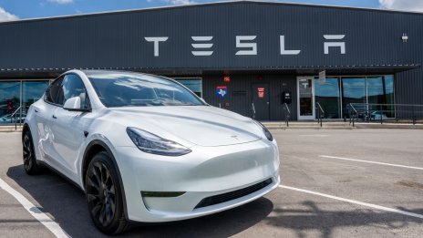 Tesla кара Wall Street да се тревожи колко електромобила е продала