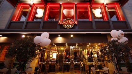 Hard Rock Cafe се отваря към различни музикални жанрове