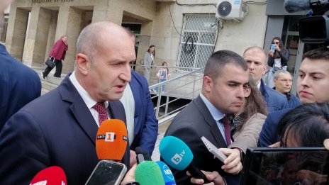 "България избра своя европейски път": Политици се обединяват срещу референдума на Радев