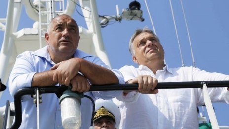 Западната преса: Орбан с частичен успех от референдума