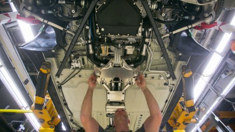 Всеки четири от десет германски компании очакват спад в бизнеса си през 2023 г.