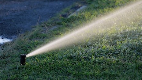 Нова наредба определя норми за потребление на вода в земеделието и туризма