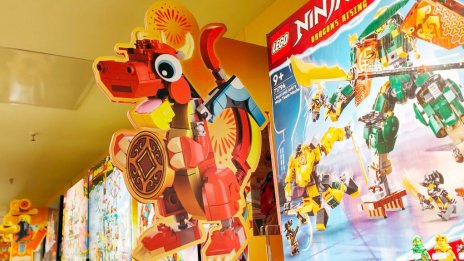 Lego надигра отслабващия пазар на играчки