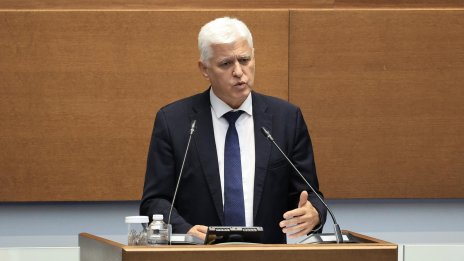 Парламентът одобри придобиването на още пет зенитно-ракетни комплекса