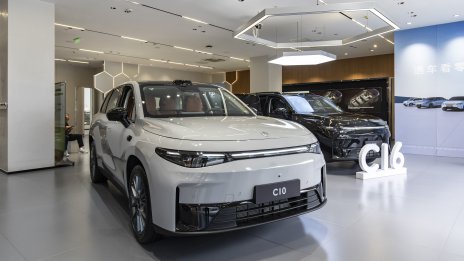 Над половината от продажбите на нови коли в Китай са електрически модели