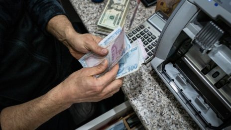 Турция и ОАЕ затоплят отношенията с валутна суап сделка за 5 млрд. долара