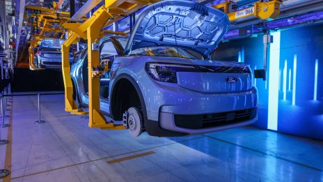 Ford ще съкрати до 1000 работни места в завод за електромобили в Германия