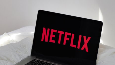 Netflix отчете смесени резултати в очакване на по-силни месеци 