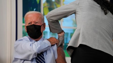 Ще трябва ли да се ваксинираме срещу Covid на всеки шест месеца?