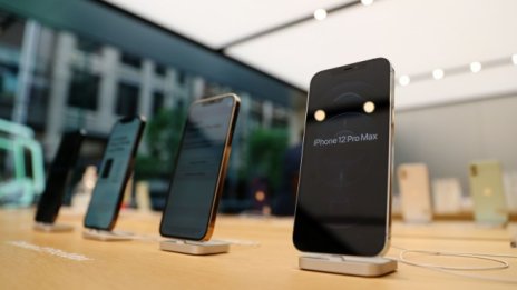 Новите iPhone-и се задават. Какво знаем за тях?