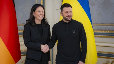 Бербок: Платихме скъпо за грешките със "Северен поток", не искаме да зависим от Русия