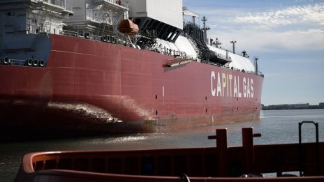 ЕК обмисля първите санкции срещу газовия сектор на Русия