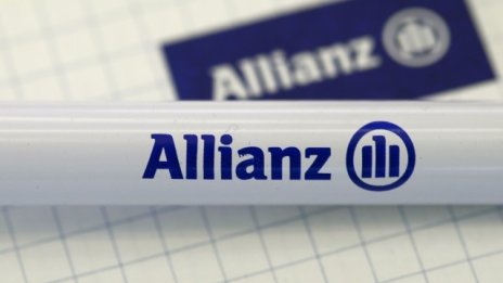 Allianz обмисля да съди Volkswagen заради срива на цената на акциите