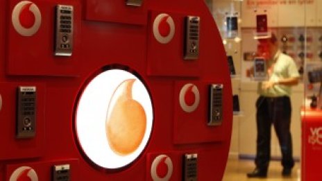 И Vodafone усети кризата