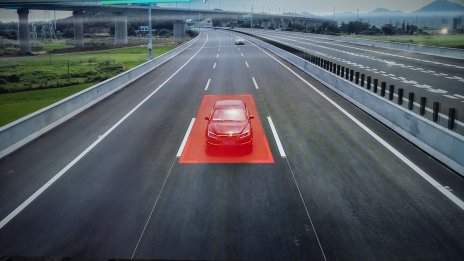 Стремежите на Китай за автономните коли буксуват поради липса на национална рамка