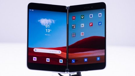 Смартфонът с два екрана на Microsoft излиза на пазара на 10 септември