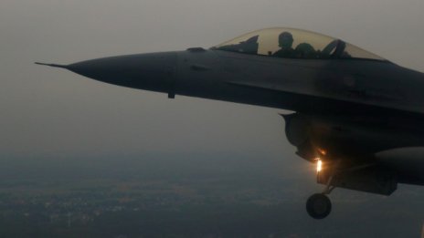 Божилов: Цената за F-16 е поносима