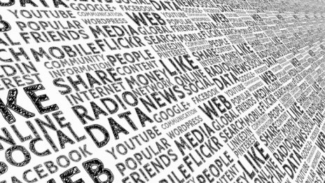 Близо 25% от българите забелязват фалшиви новини всеки ден