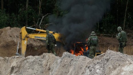 Пожарите в Амазония - бедствие и за имиджа на Бразилия