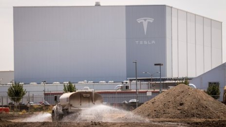 Tesla отпразнува производството на 1 млн. клетки 4680