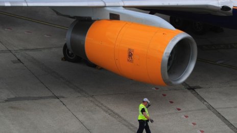 Акциите на Rolls-Royce поевтиняват до 17-годишно дъно