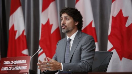Защо правителството на Канада е изправено пред сериозни критики и проверка?