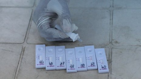 Силен спад на новите болни от коронавирус в България 