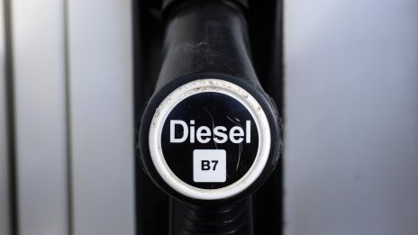 Горивото, което задвижва икономиката на Европа, започва да се сблъсква с недостиг