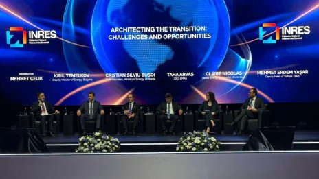 България и Азербайджан планират ускоряване на проекта за &bdquo;Зелен енергиен коридор&ldquo;