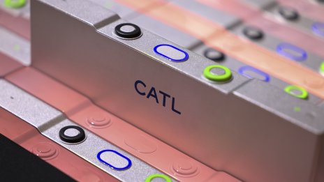 Тримесечната печалба на CATL расте с 41% заради силното търсене и ръста при приходите