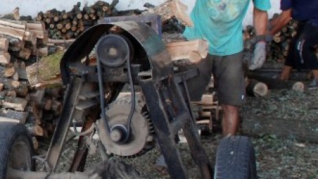 Дървата за огрев поскъпват с 25% след масиран износ за Гърция