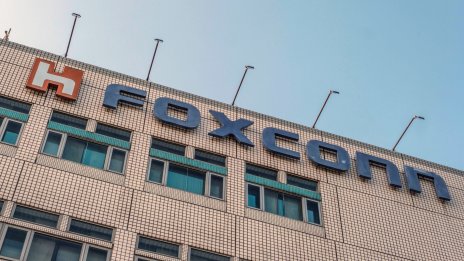 Foxconn слага край на драконовите мерки в завода си в Джънджоу