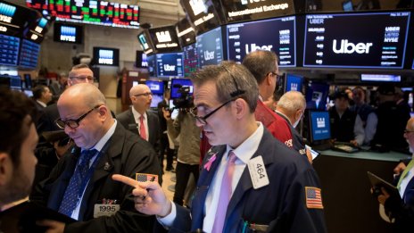 Секторът на полупроводниците тласна Nasdaq и S&P 500 до нови рекордно високи нива