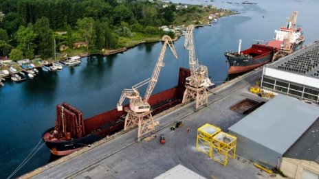 Поскъпването на морските превози подобри резултата на ИХБ с 38 млн. лв.