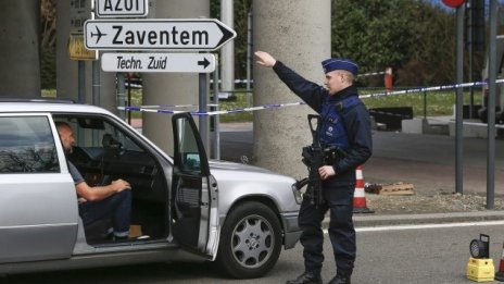 Атентаторите от Брюксел замисляли удар в Париж