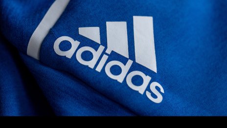 Американски акционери съдят Adidas заради катастрофата с Кание Уест
