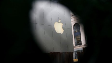 Apple загуби 62 млрд. долара от пазарната си капитализация за 3 минути