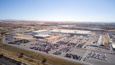 General Motors спира износа на автомобили от САЩ за Китай