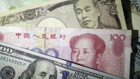 Въздушните удари на САЩ повишиха стойностите на валутите убежища