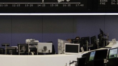 Слабите данни отвъд океана разколебаха европейските инвеститори