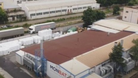 Приходите от продажби на „Монбат“ намаляват с 2,4% през третото тримесечие